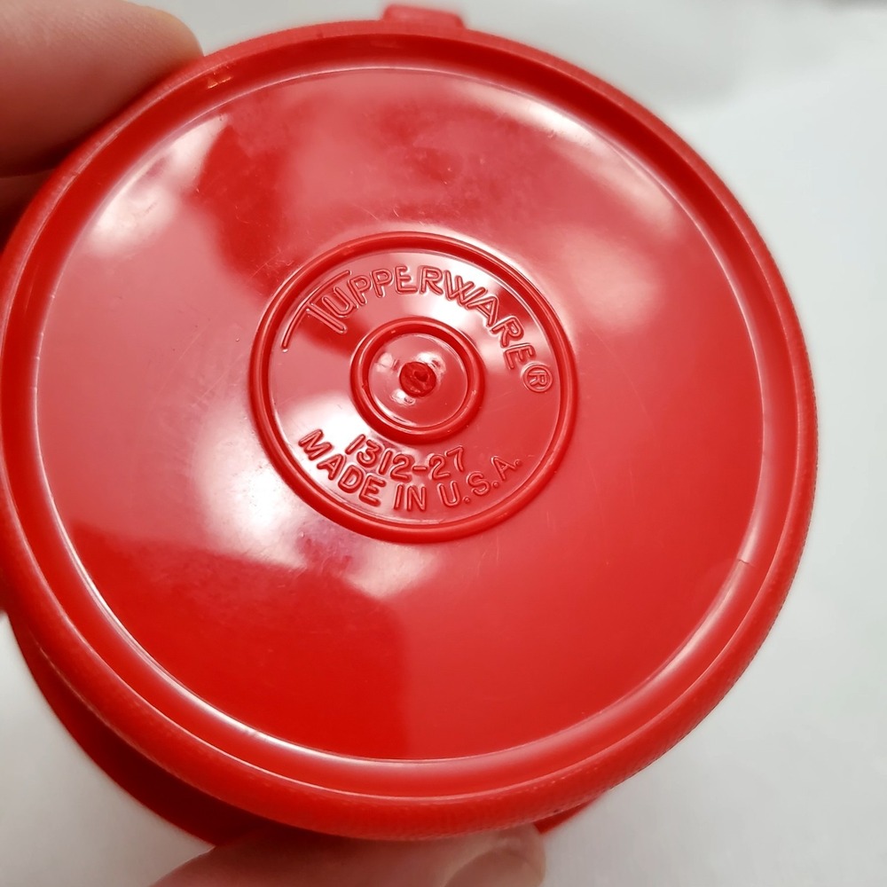 Vintage Tupperware Mug Red Snowflake ♡ Set Of 2 ♡ 1312-27 ♡ ADORABLE ♡ - Picture 4 of 11